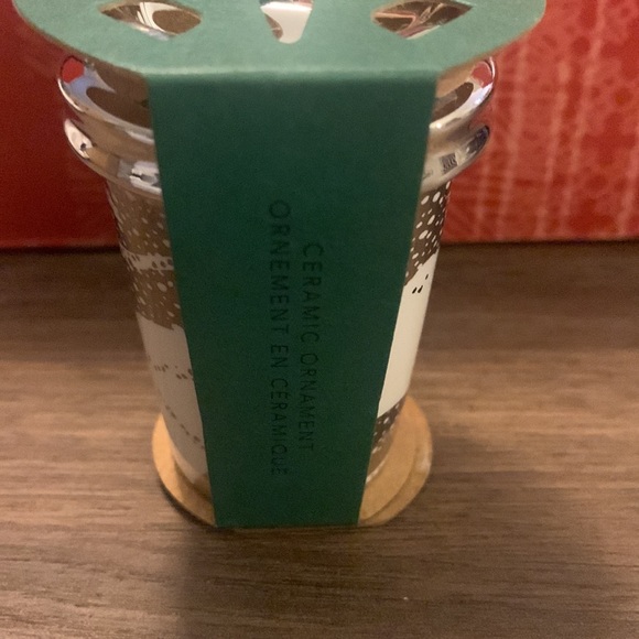 Starbucks 2016 Holiday Polar Bears Cup Ornament - Picture 4 of 6